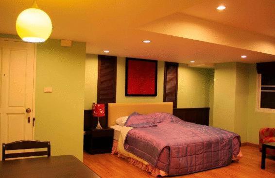Hill Top Service Suites Bang Lamung Habitación foto